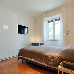  Apartment Downtown Merlo